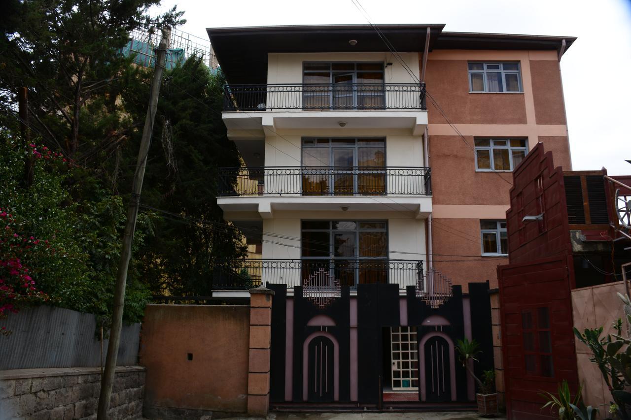 The Hive Guest House Addis Abeba Exteriér fotografie
